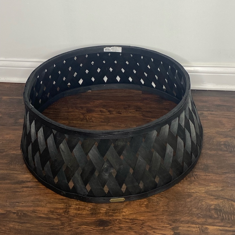 Hearth and hand tree collar